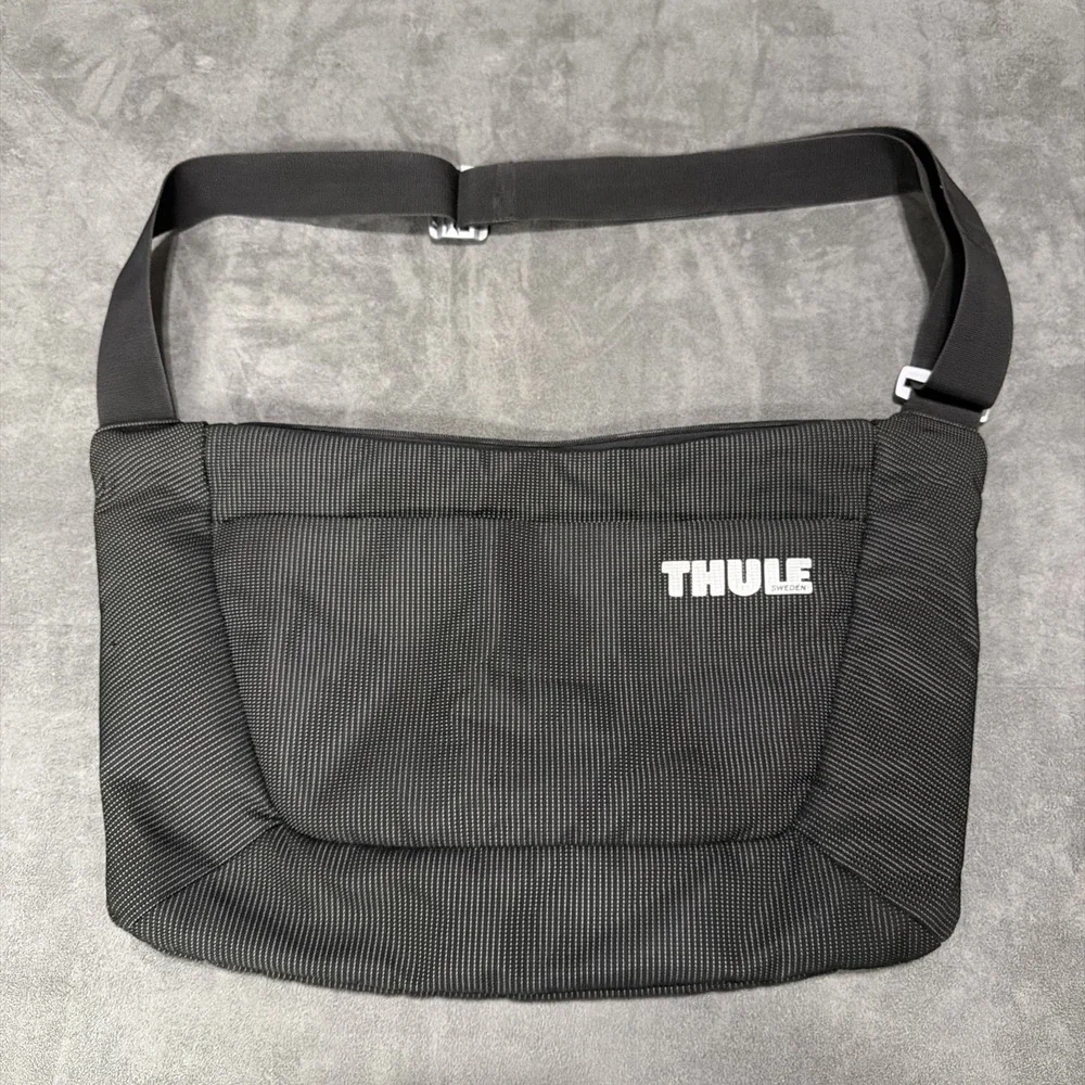Thule Sling Dotted Black Messenger Bag Transit Work Laptop Crossbody